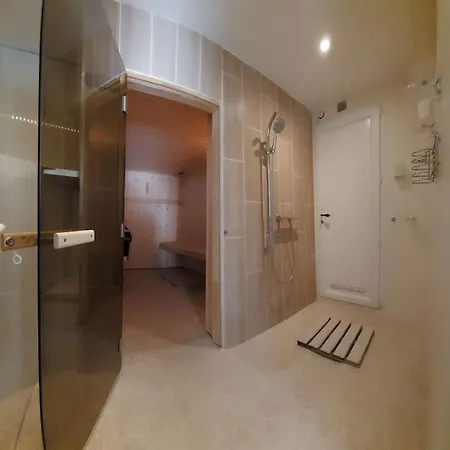 9 Hamman Sauna Piscine Chauffee Poss *