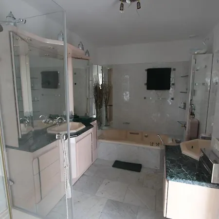 9 Hamman Sauna Piscine Chauffee Poss * Ζουάν λε Πιν