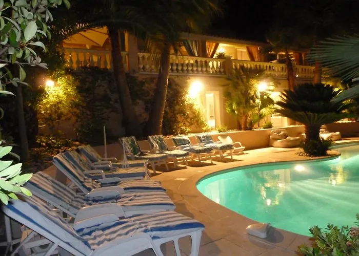 Hamman Sauna Piscine 9 * Juan-les-Pins