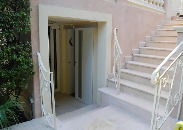 9 Hamman Sauna Piscine Chauffee Poss *