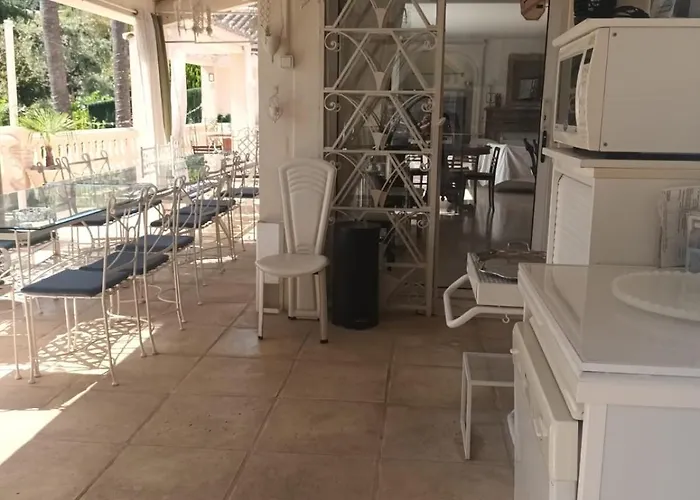 Hamman Sauna Piscine 9 *