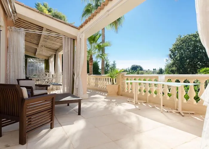 Hamman Sauna Piscine 9 * Juan-les-Pins